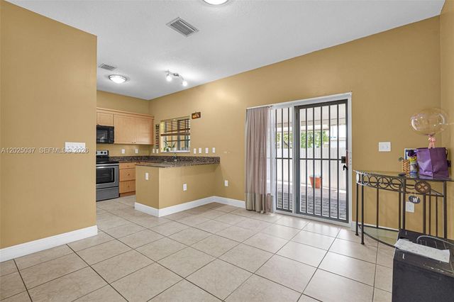 1396 W 30th St, Hialeah, FL 33012