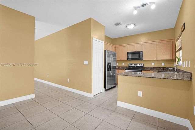 1396 W 30th St, Hialeah, FL 33012