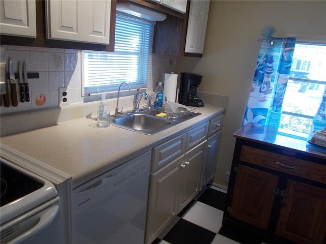 6786 HOEMI COURT, North Port, FL 34287