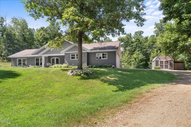 873 170th Avenue, New Richmond, WI 54017