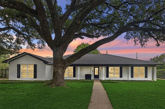 5243 Caversham Drive, Houston, TX 77096