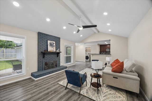 5243 Caversham Drive, Houston, TX 77096