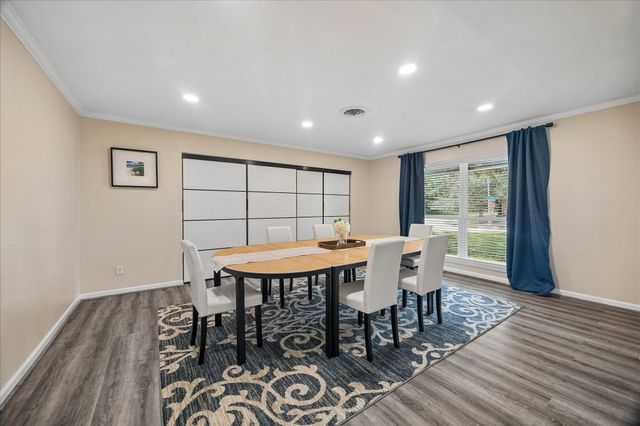 5243 Caversham Drive, Houston, TX 77096
