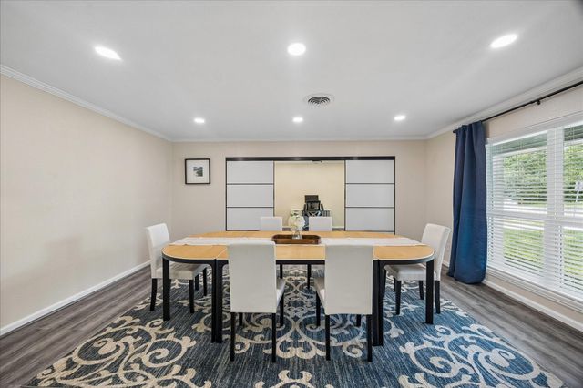 5243 Caversham Drive, Houston, TX 77096