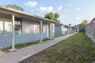 4755 Wilmington Street 1-6, Houston, TX 77033
