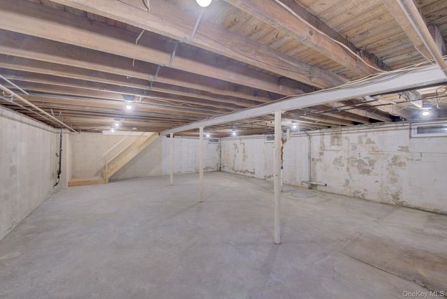 771 Maple Place, West Hempstead, NY 11552