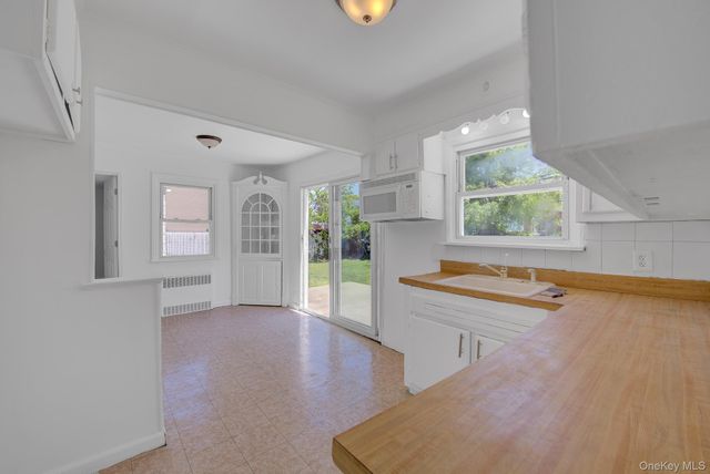771 Maple Place, West Hempstead, NY 11552