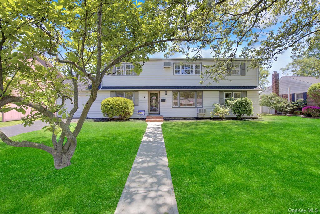 771 Maple Place, West Hempstead, NY 11552