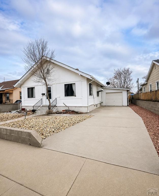 706 Topeka Ave, Pueblo, CO 81006