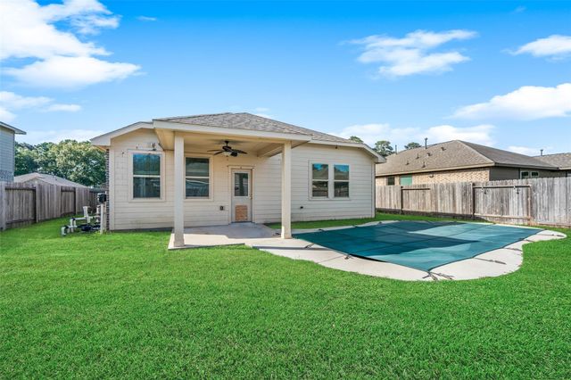 15137 Meadow Glen S, Conroe, TX 77306