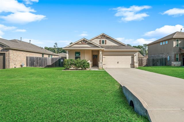 15137 Meadow Glen S, Conroe, TX 77306