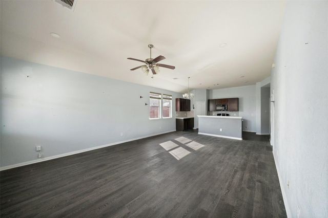 15137 Meadow Glen S, Conroe, TX 77306