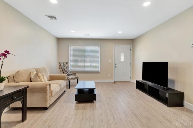 3275 Deshler Drive, Colerain Twp, OH 45251