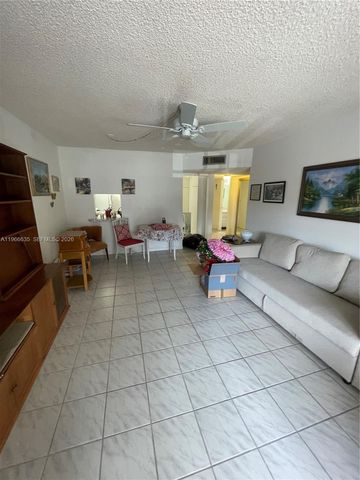 4881 NW 22nd St B7, Lauderhill, FL 33313