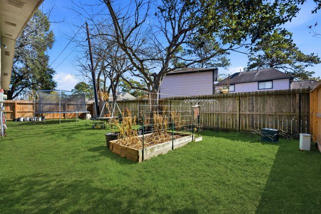 4043 Coltwood Drive, Spring, TX 77388