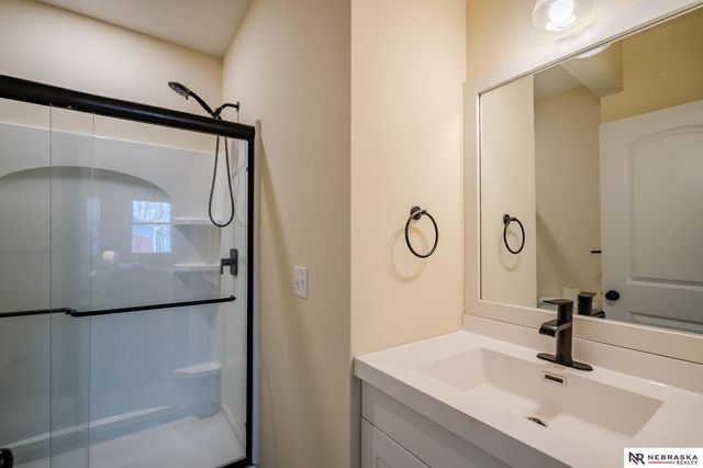 108 W Whittingham Street, Valley, NE 68064