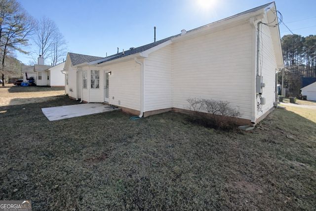 24 Chelsea Lane, Grantville, GA 30220