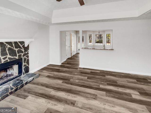 24 Chelsea Lane, Grantville, GA 30220