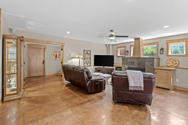 2818 134th Avenue NE, Ham Lake, MN 55304