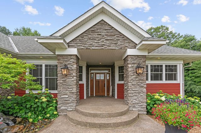 2818 134th Avenue NE, Ham Lake, MN 55304