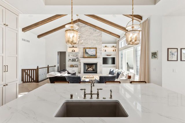 20285 Newport LANE, Brookfield, WI 53045