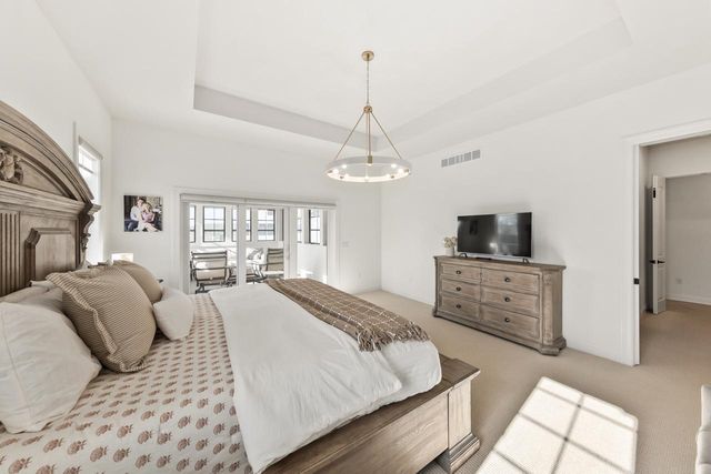 20285 Newport LANE, Brookfield, WI 53045