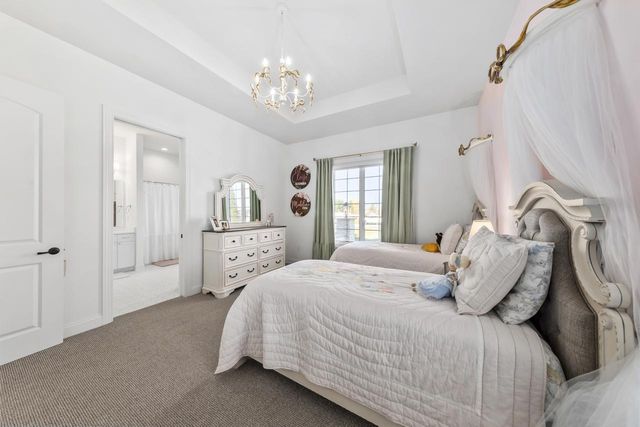 20285 Newport LANE, Brookfield, WI 53045