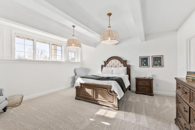 20285 Newport LANE, Brookfield, WI 53045