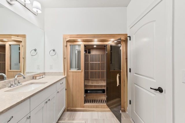 20285 Newport LANE, Brookfield, WI 53045