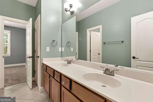 4897 Shellnut Path, Hoschton, GA 30548
