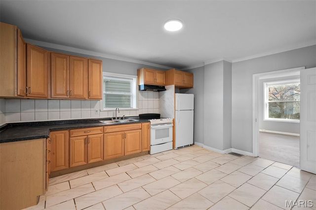 4625 Adkins Avenue, St Louis, MO 63116