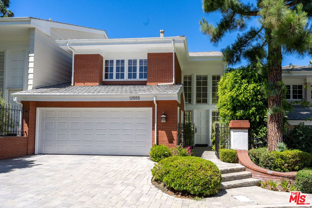 12555 The Vista, Los Angeles, CA 90049