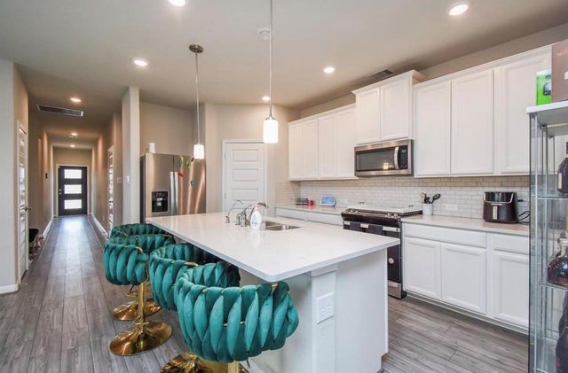 6927 Ventura Drive, Rosharon, TX 77583