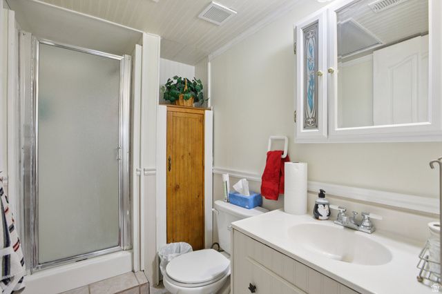 8041 S BUENO VISTA DR, West Jordan, UT 84088