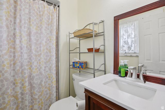 8041 S BUENO VISTA DR, West Jordan, UT 84088