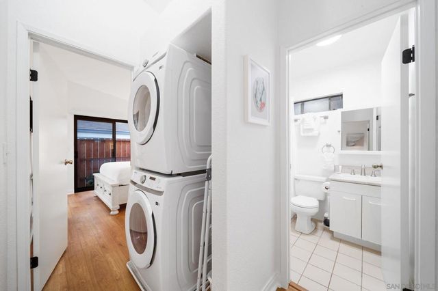 721 Glenview, La Jolla, CA 92037