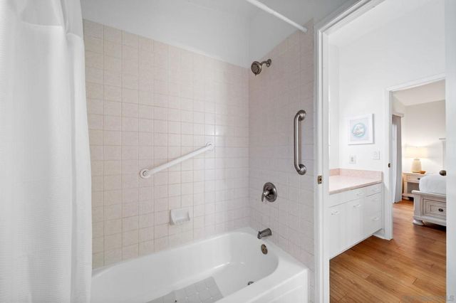 721 Glenview, La Jolla, CA 92037