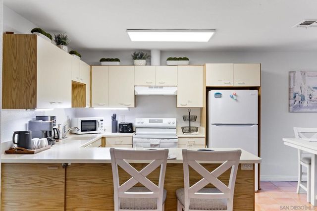 721 Glenview, La Jolla, CA 92037