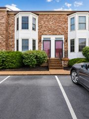 250 Sanders Ferry Rd Apt 21, Hendersonville, TN 37075
