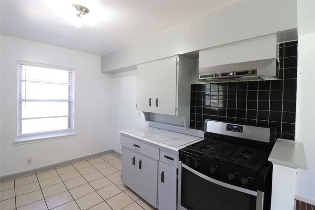 9107 Rustown Drive, Dallas, TX 75228