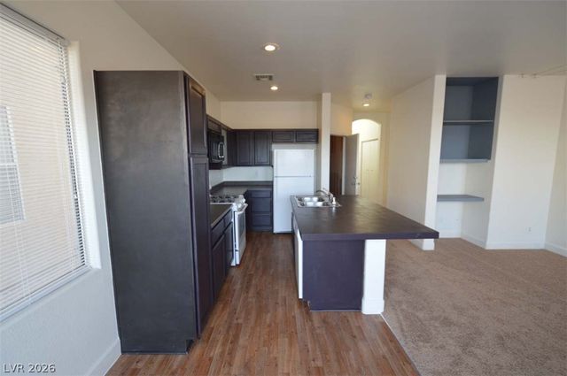 6670 TULIP FALLS Drive 0, Henderson, NV 89011