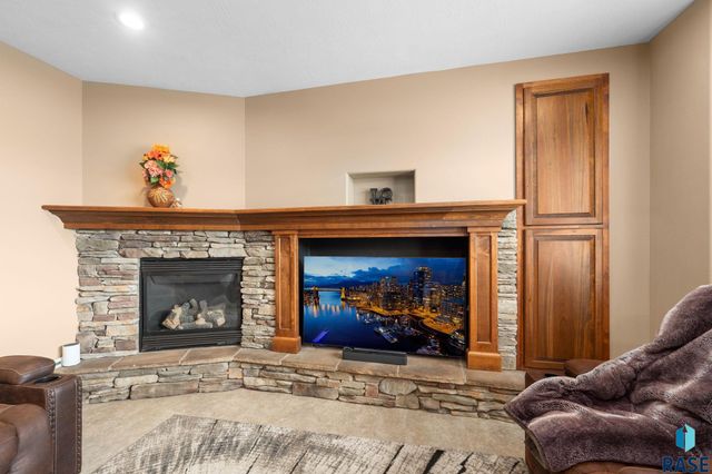 810 Fox Ct Court, Tea, SD 57064