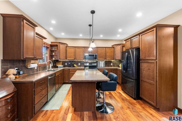 810 Fox Ct Court, Tea, SD 57064