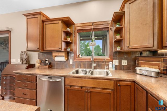 810 Fox Ct Court, Tea, SD 57064