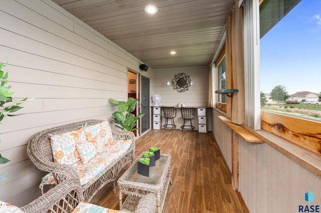 810 Fox Ct Court, Tea, SD 57064
