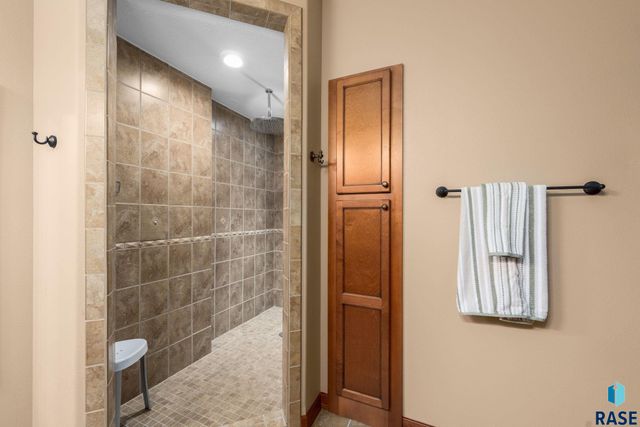 810 Fox Ct Court, Tea, SD 57064