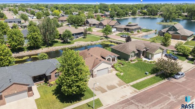 810 Fox Ct Court, Tea, SD 57064