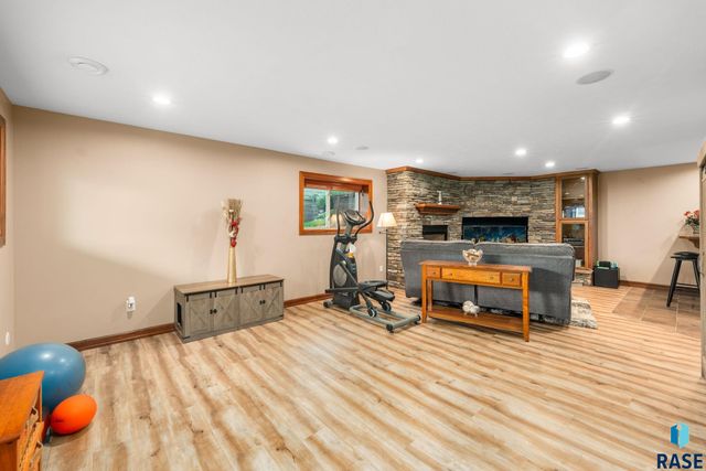 810 Fox Ct Court, Tea, SD 57064