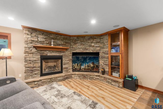 810 Fox Ct Court, Tea, SD 57064