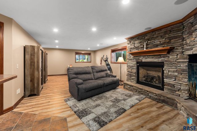 810 Fox Ct Court, Tea, SD 57064
